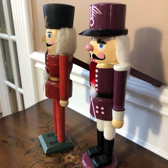 Enesco 13.5” toy soldier nutcracker(s) - set of 2 - Picture 6 of 10